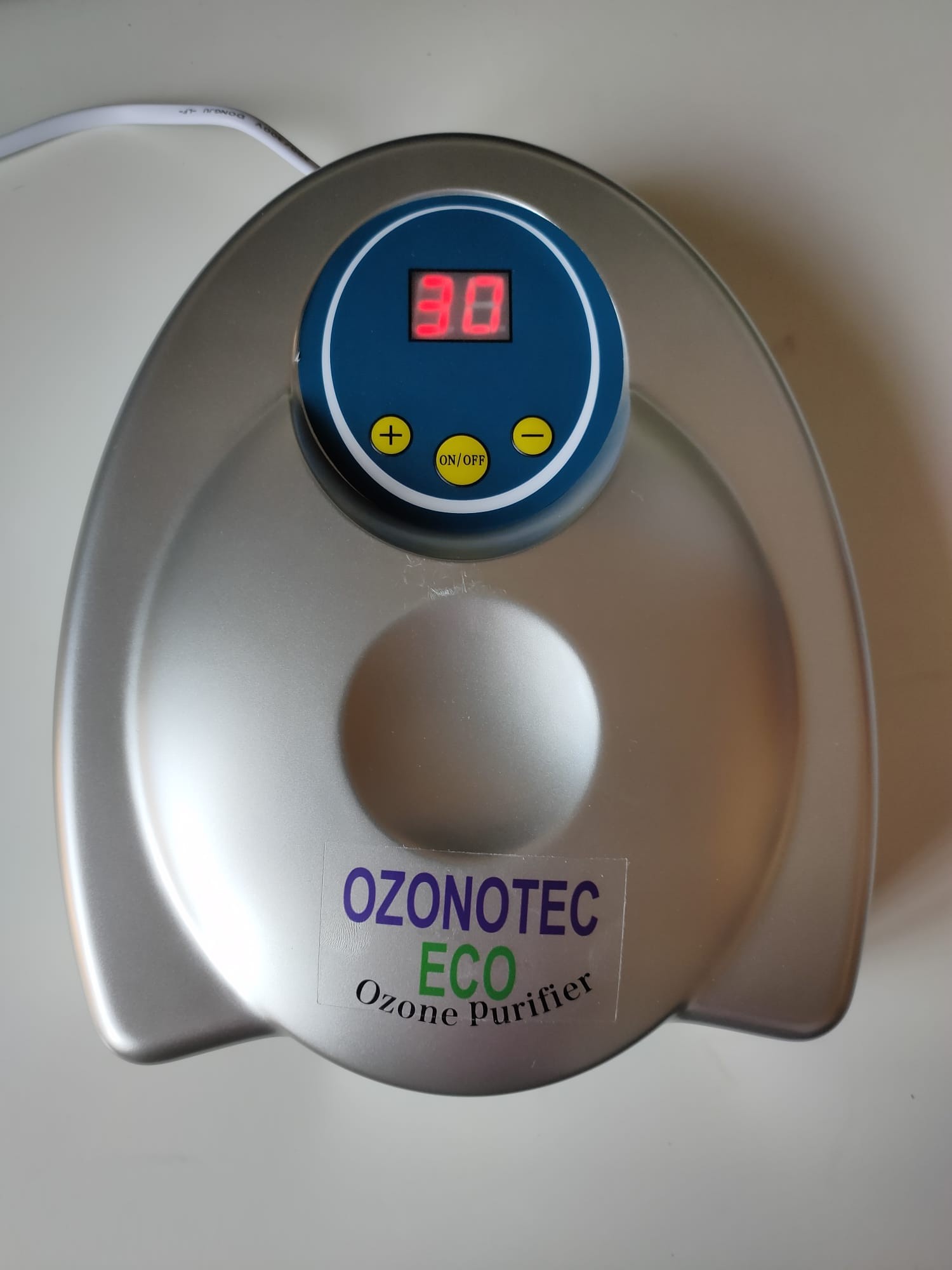 Equipo Generador de OZONO para coches y otros vehículos